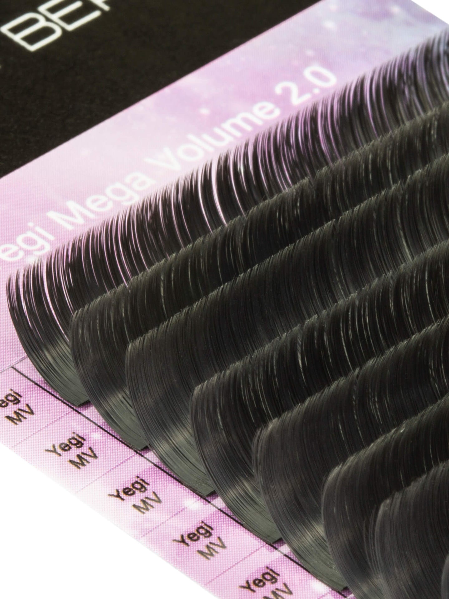 Mega Volume 2.0 Lashes 0.03 B curl detail