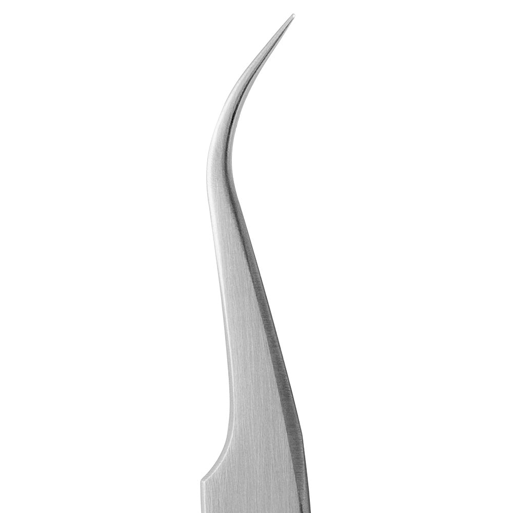 Eyelash Extension S1 curved tweezer tip detail